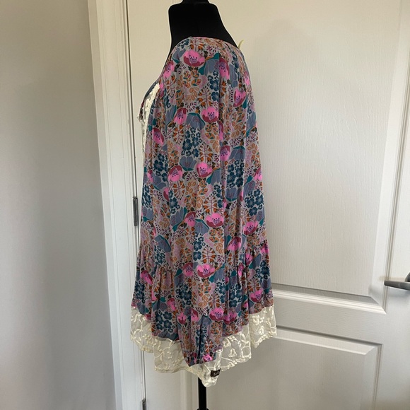 Matilda Jane women’s sz L Floral Peasant Blouse Lace Trim Tassel Tie - Picture 3 of 10